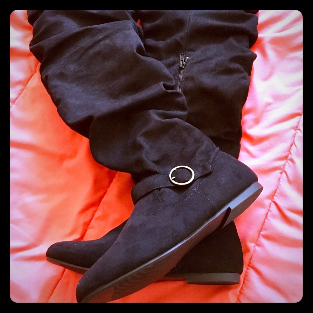 Thigh high/over the knee black slouchy boots! NWOT
